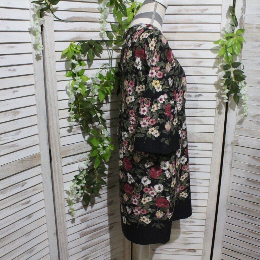 Karl Lagerfeld Synthetic Floral Shift Mini dress (107) - Picture 6 of 16
